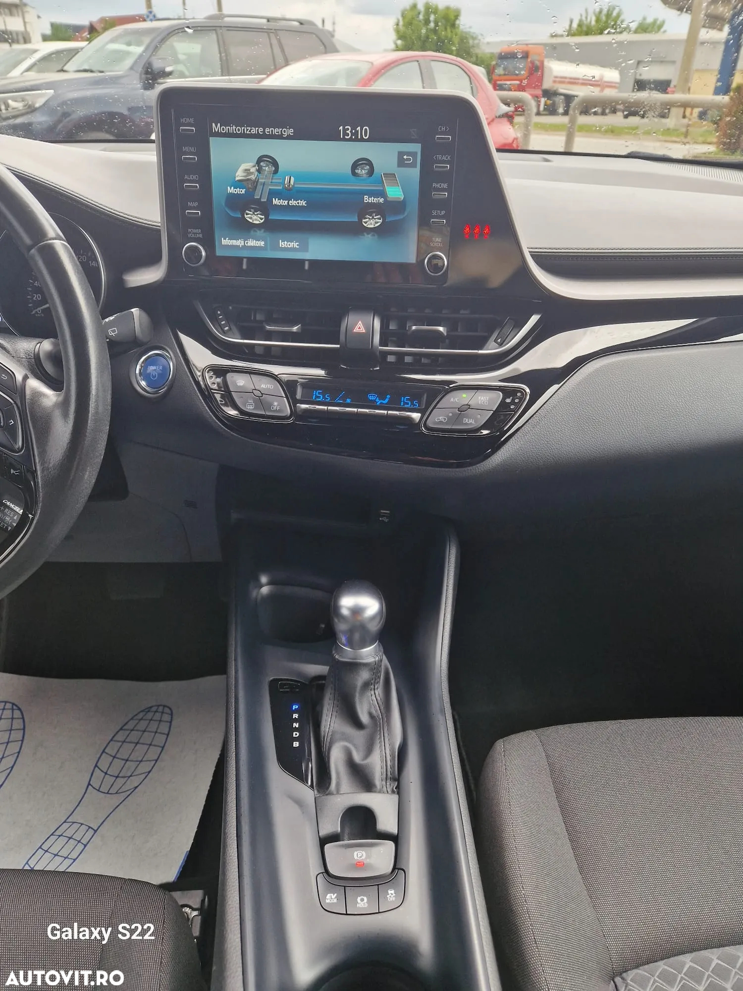 Toyota C-HR 1.8 HSD 4x2 CVT C-ult - 17