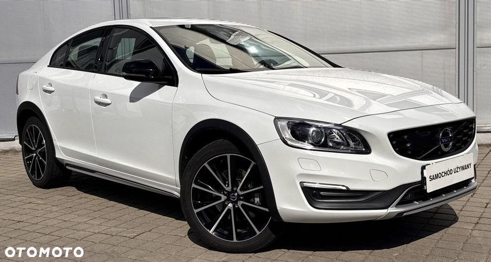 Volvo S60 Cross Country - 4
