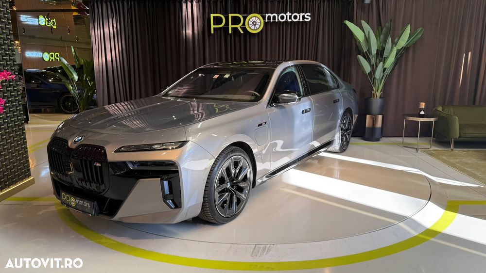 BMW M7 M760e xDrive AT PHEV - 9