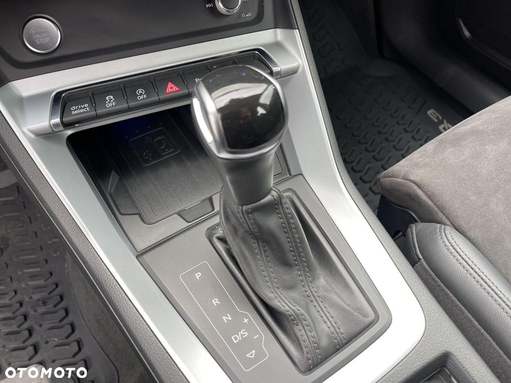 Audi Q3 - 18