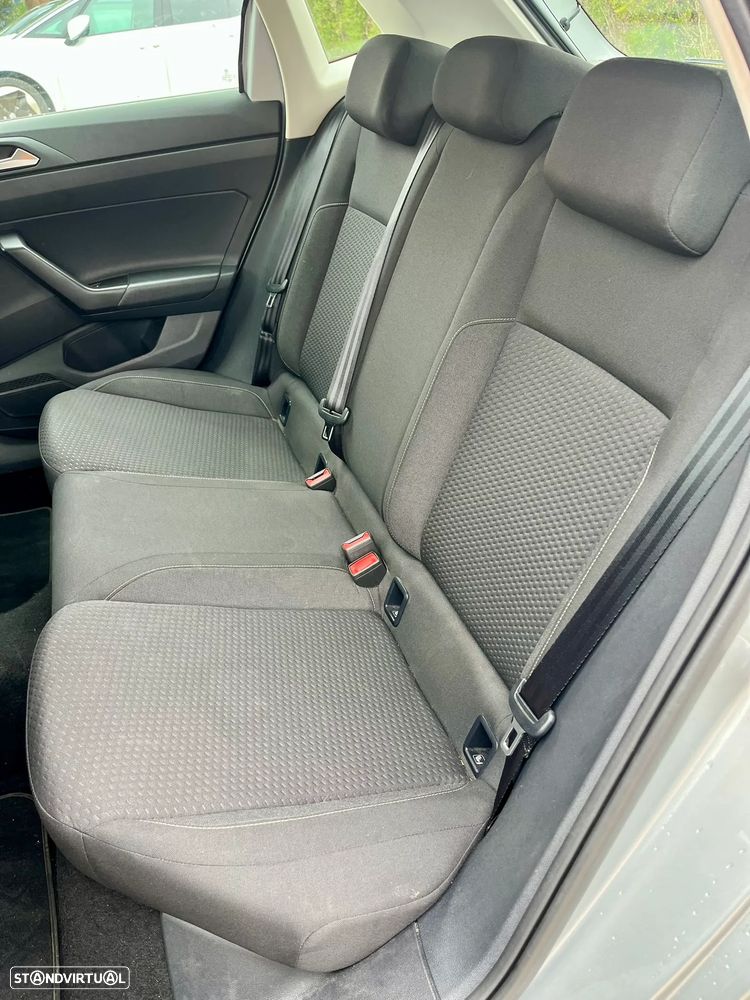 VW Polo 1.0 Confortline - 16