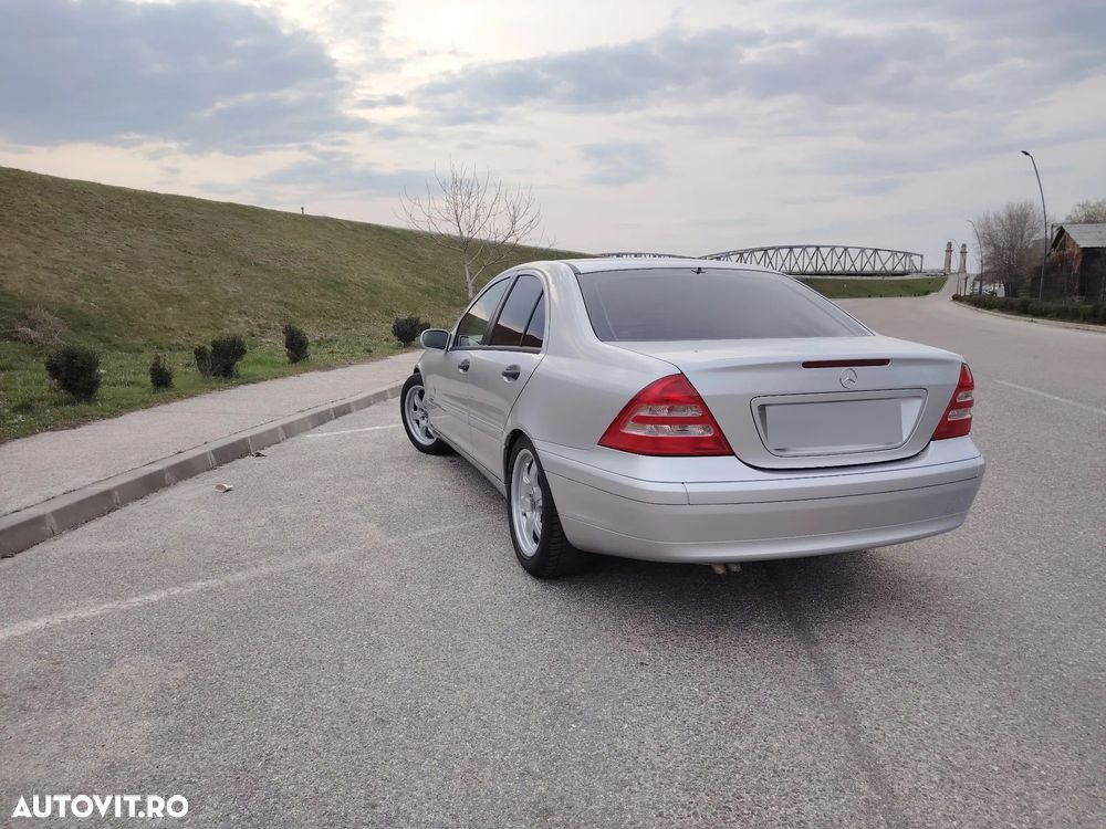 Mercedes-Benz C 200 CDI Classic - 4