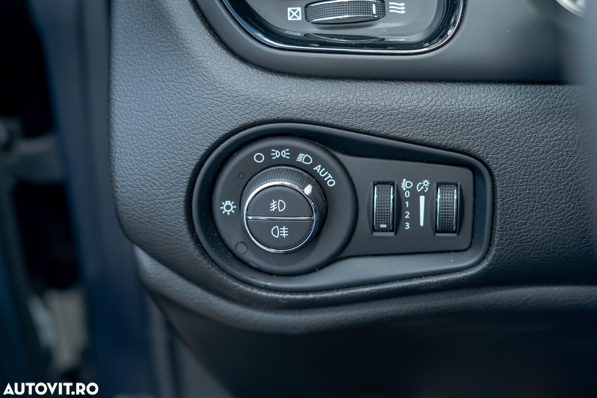 Jeep Renegade 1.0 Turbo 4x2 M6 Night Eagle - 31