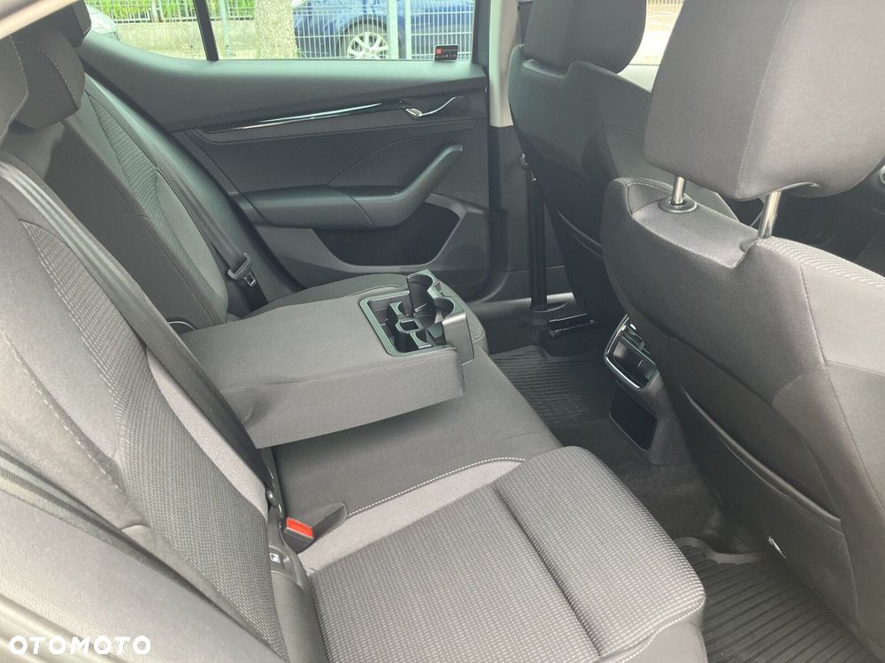 Skoda Octavia 1.5 TSI ACT Ambition - 9