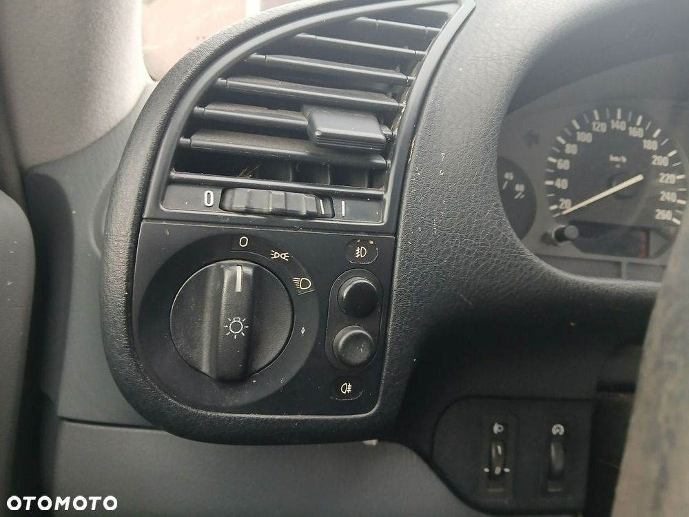 BMW Seria 3 - 17
