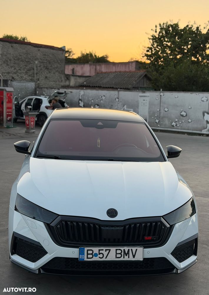 Skoda Octavia RS 2.0 TSI DSG - 3