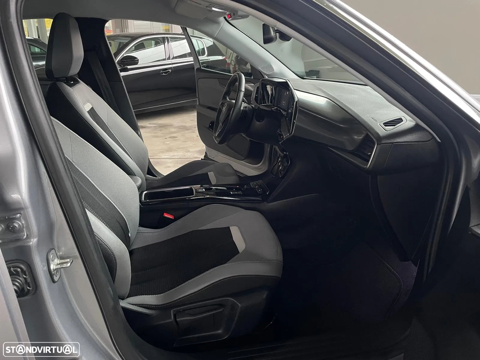 Opel Mokka 1.2 T Elegance AT - 33