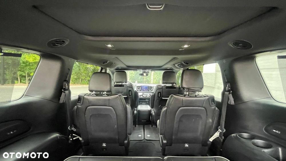 Chrysler Pacifica - 24