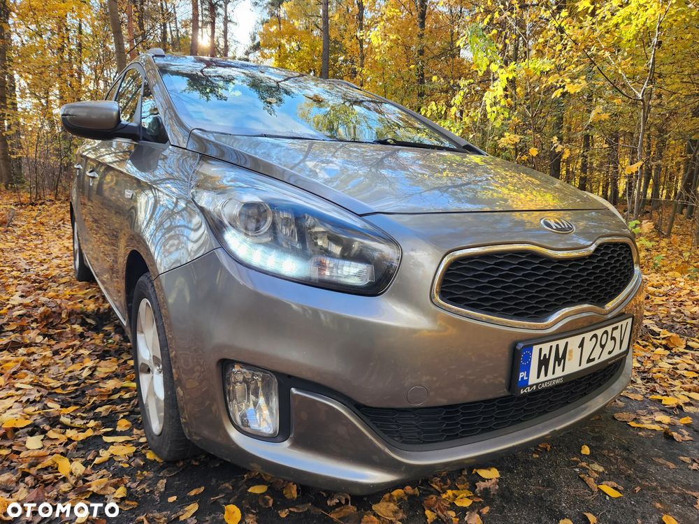 Kia Carens 1.7 CRDi XL 7os - 6