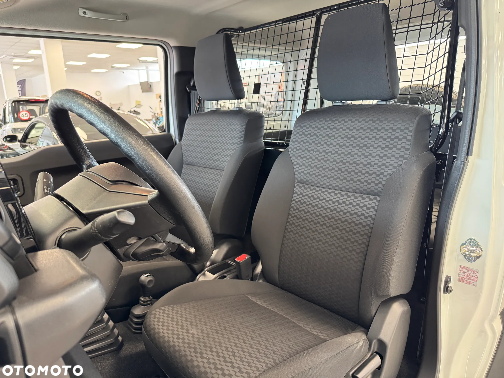 Suzuki Jimny 1.5 Elegance - 13