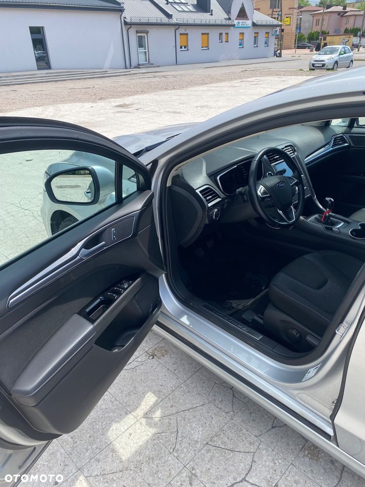 Ford Mondeo 2.0 EcoBlue Titanium - 21