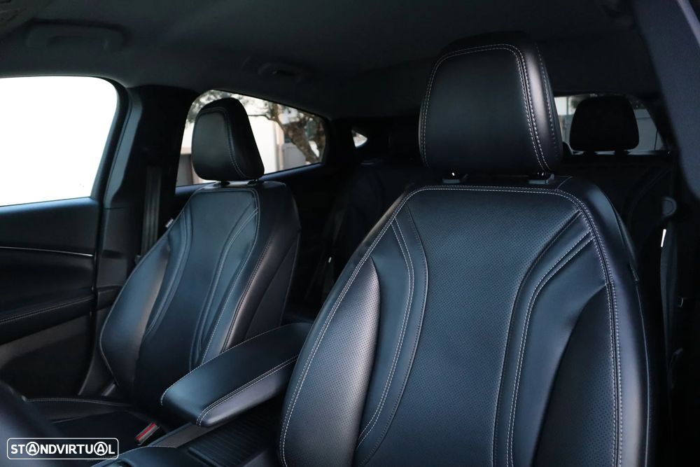 Ford Mustang Mach-E Standard - 23