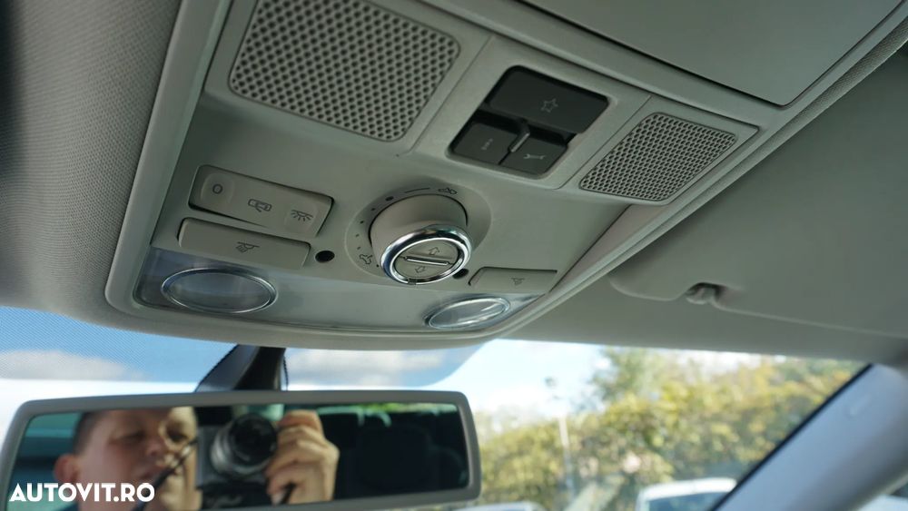 Volkswagen Sharan 2.0 TDI 4MOTION Blue Motion Style - 30