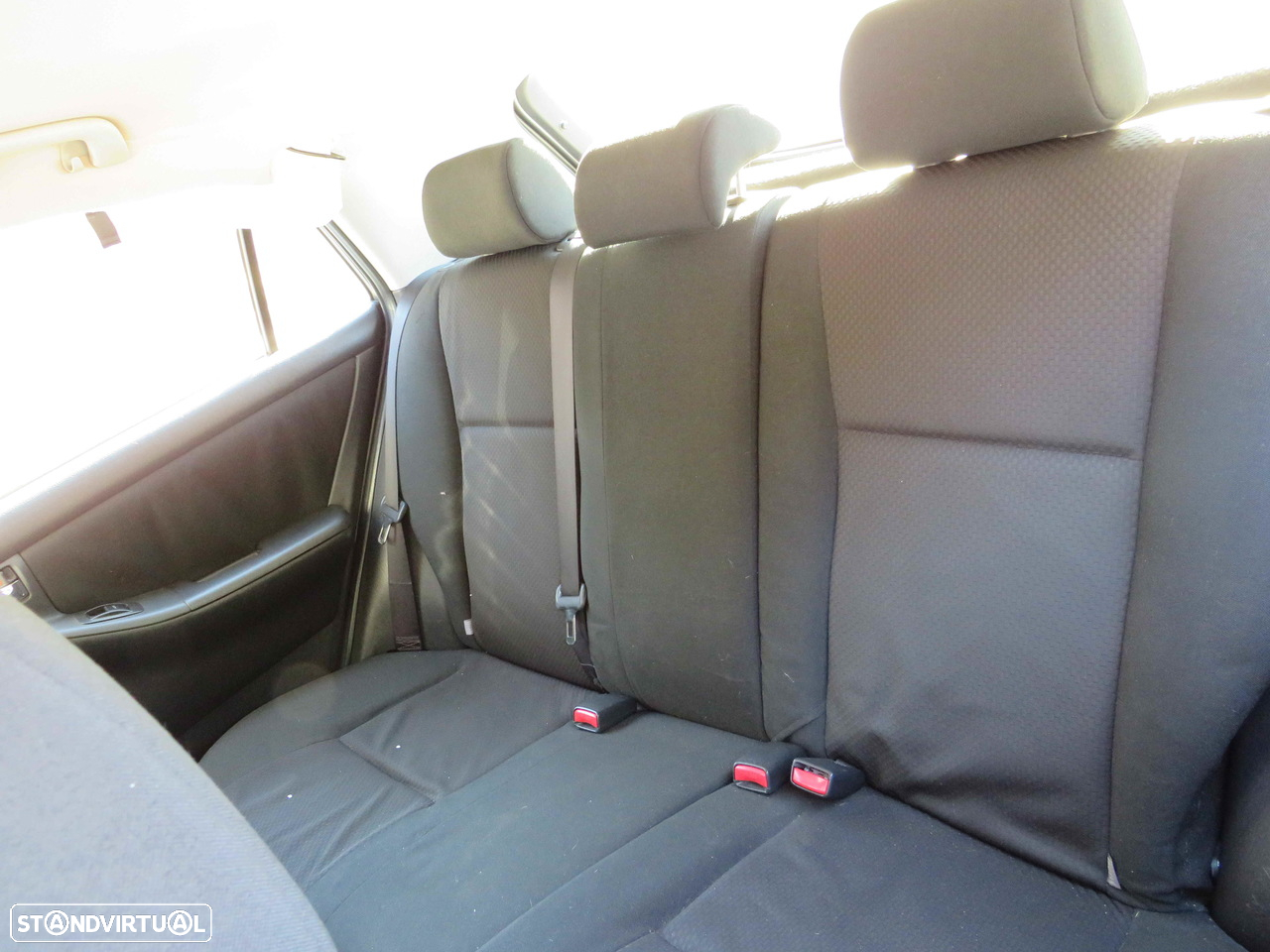 Toyota Corolla 1.4 D (90cv) de 2005 - Peças Usadas (8126) - 5