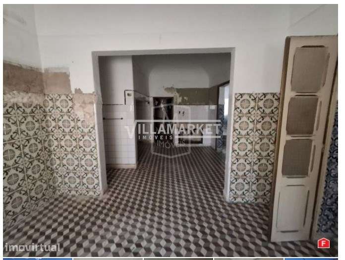 Moradia V5 da banca composta por 2 andares e logradouro situada no cen - Grande imagem: 2/4