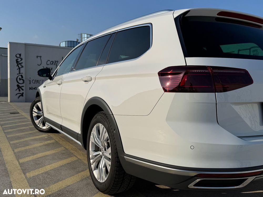 Volkswagen Passat Alltrack 2.0 TDI SCR DSG 4Motion - 8