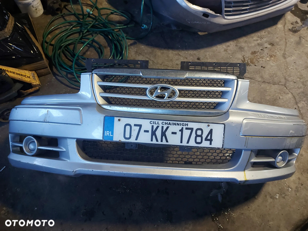Zderzak przód  HYUNDAI TRAJET LIFT 04-08