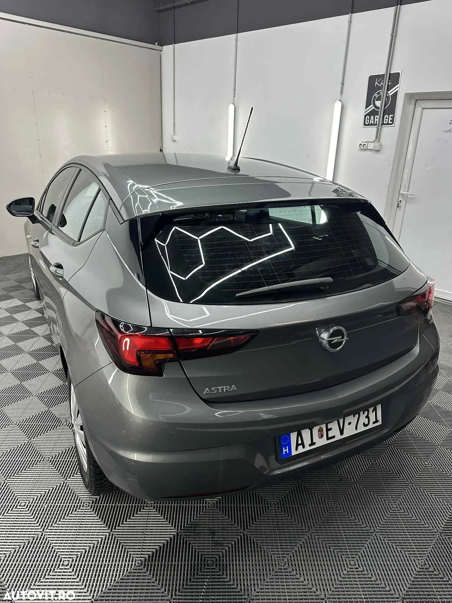 Opel Astra 1.2 Turbo Elegance - 6