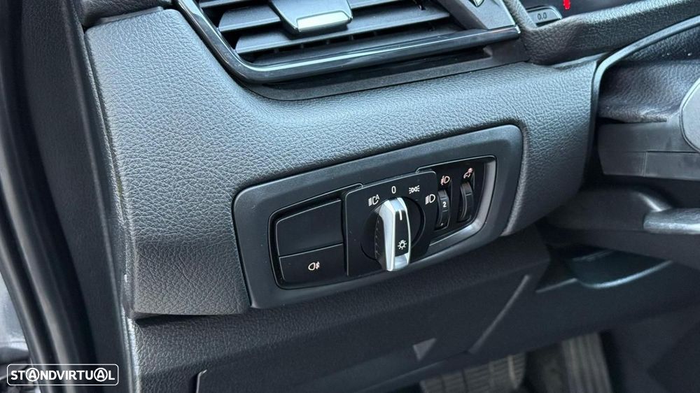 BMW 216 Gran Tourer - 11