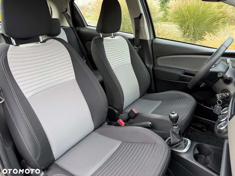 Toyota Yaris - 21