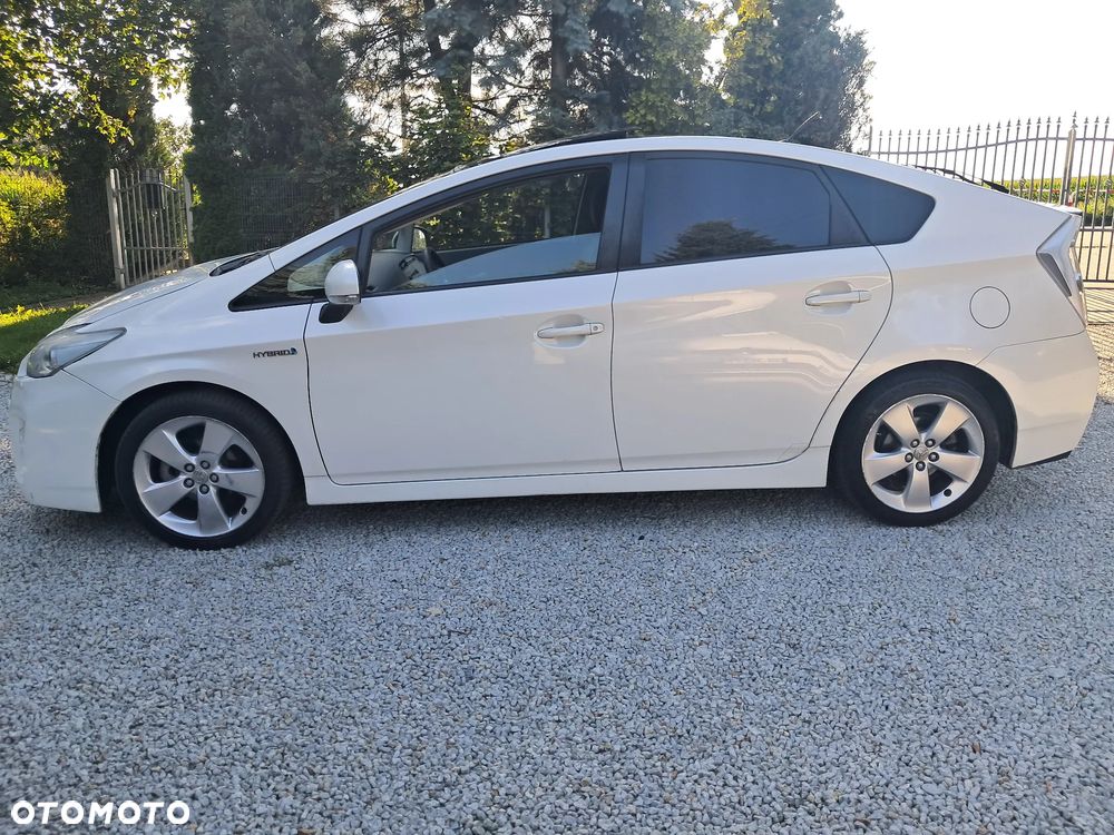 Toyota Prius 1.8 HSD Premium - 20