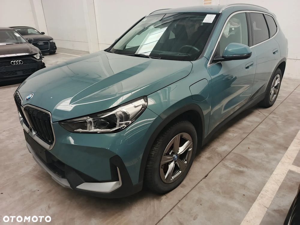 BMW X1 xDrive20d mHEV - 8
