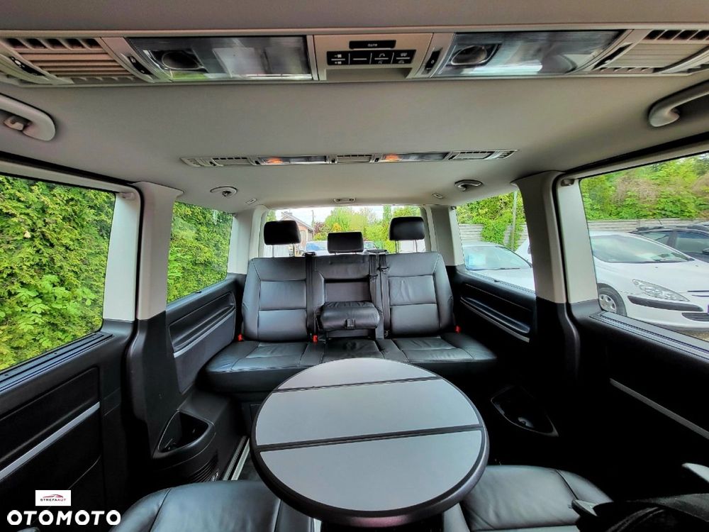Volkswagen Multivan - 22