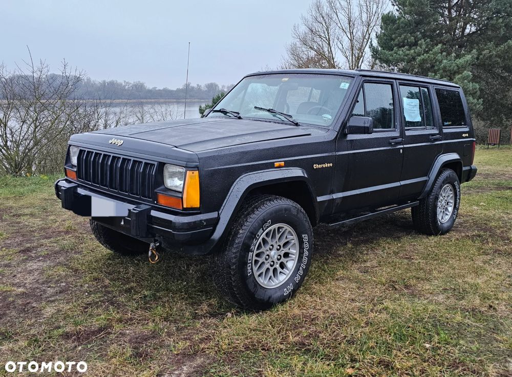 Jeep Cherokee - 3