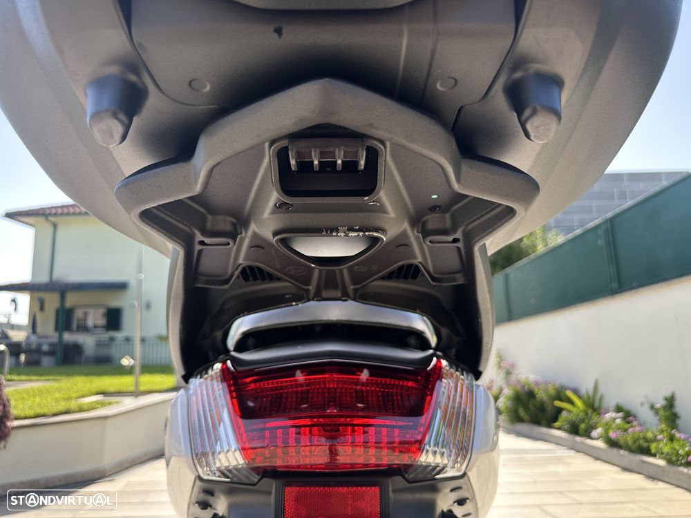 Yamaha NMAX 125 com Pack Urban - 25