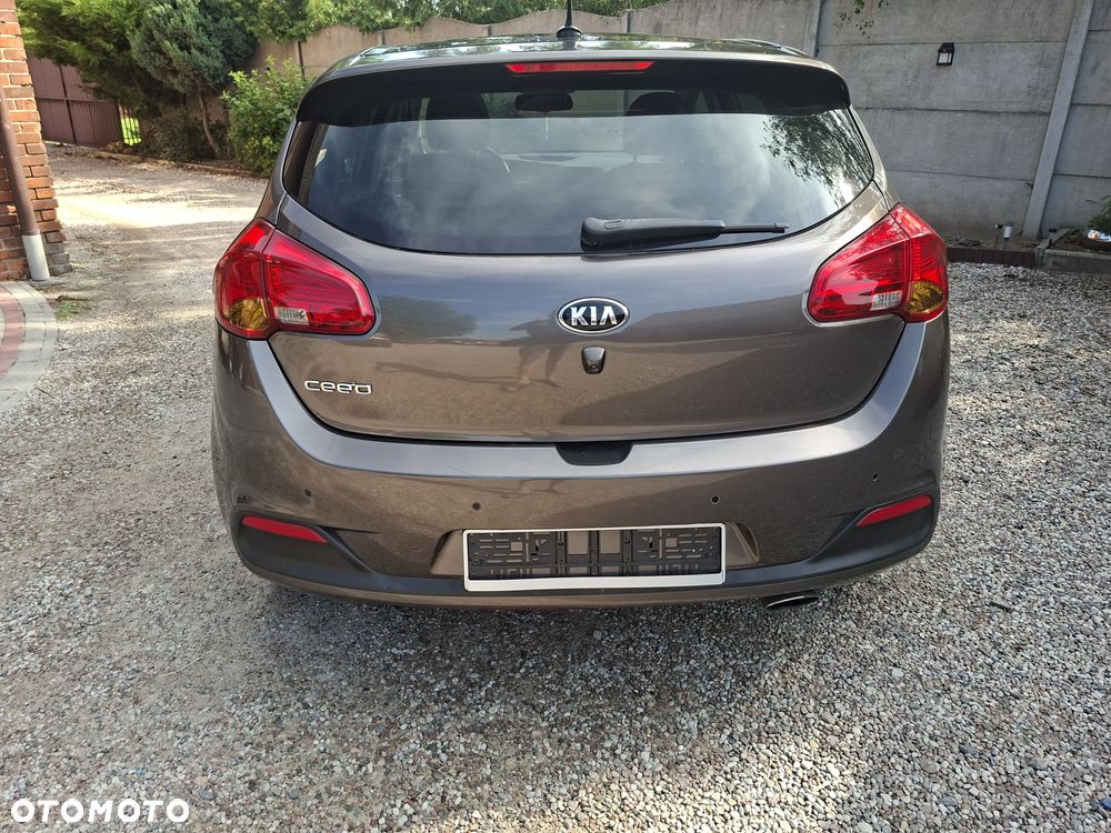 Kia Ceed 1.6 GDI DCT Platinum Edition - 4