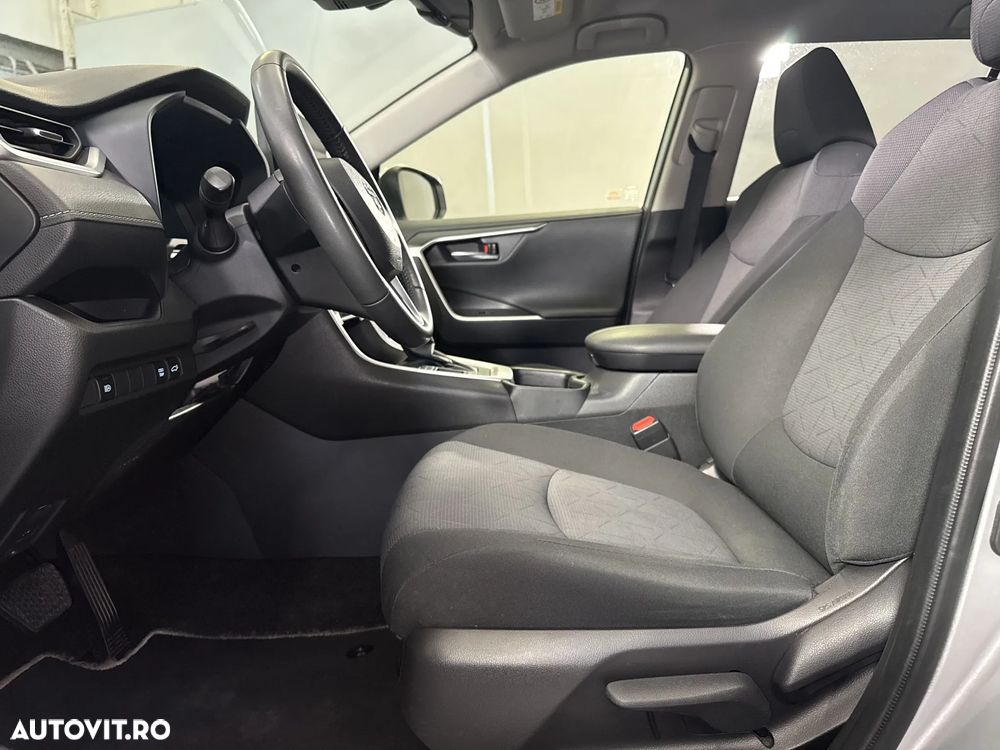 Toyota RAV4 - 23