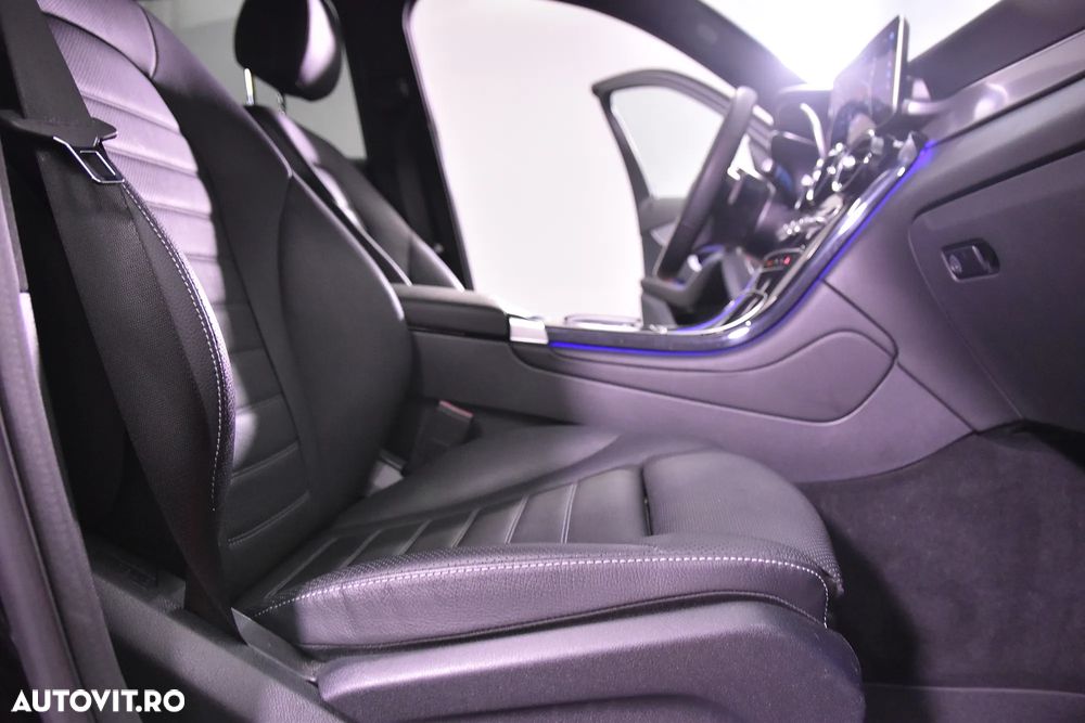 Mercedes-Benz GLC 220 d 4MATIC - 11