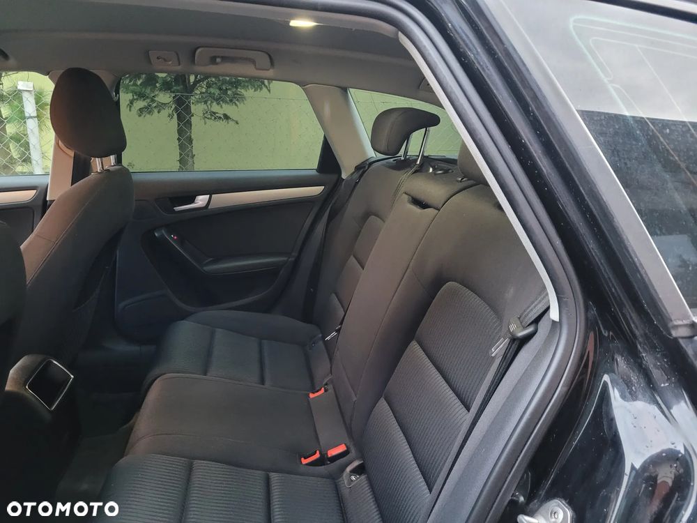 Audi A4 Avant - 8