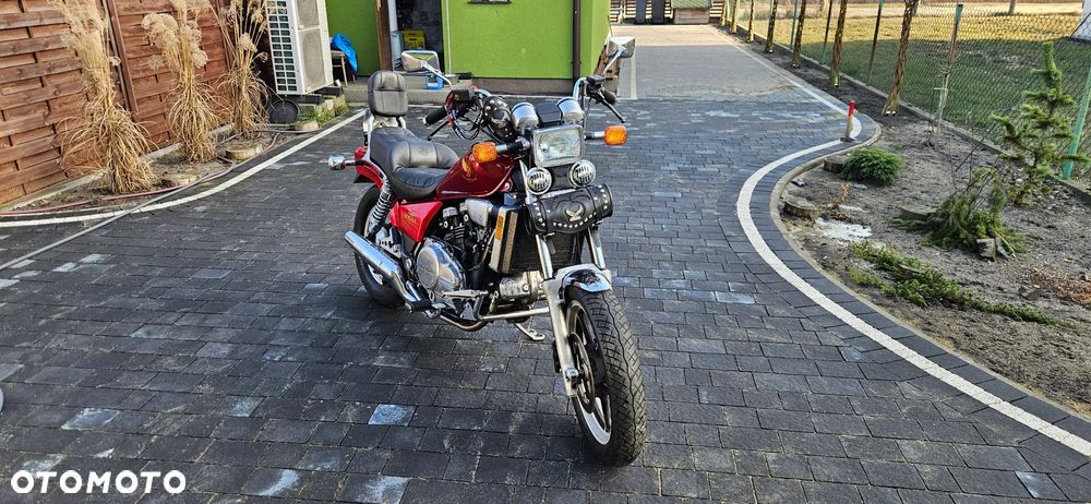 Honda VF - 6