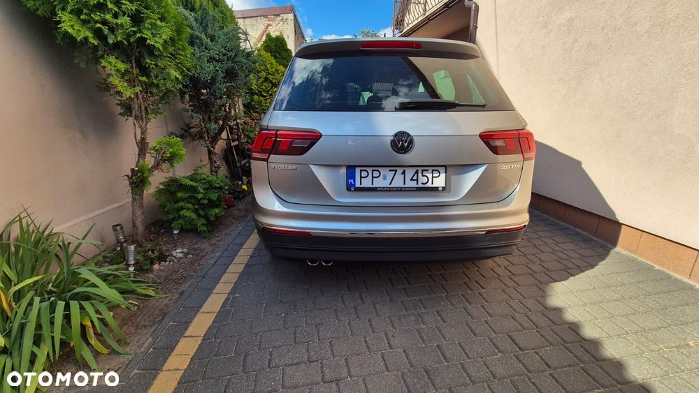 Volkswagen Tiguan - 11