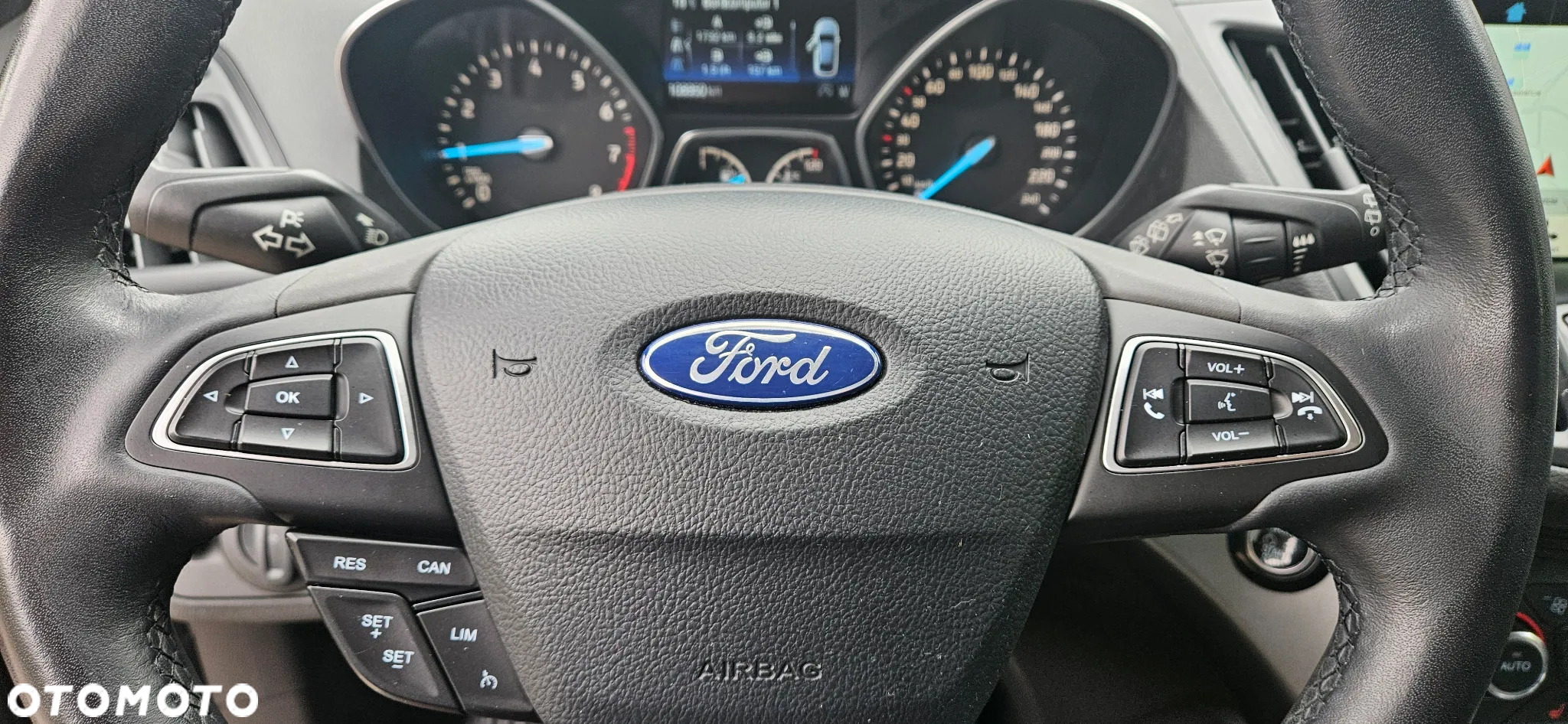 Ford Kuga 1.5 EcoBoost 2x4 Titanium - 19