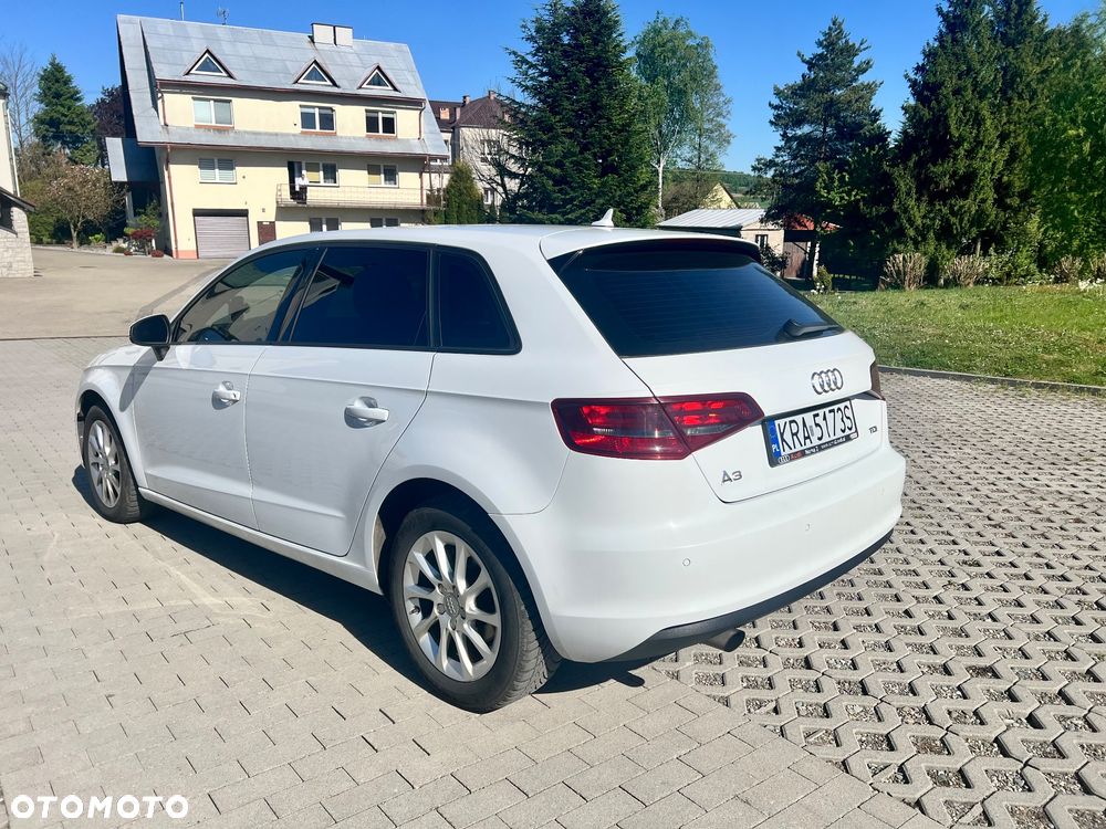 Audi A3 Sportback 1.6 TDI S tronic - 7