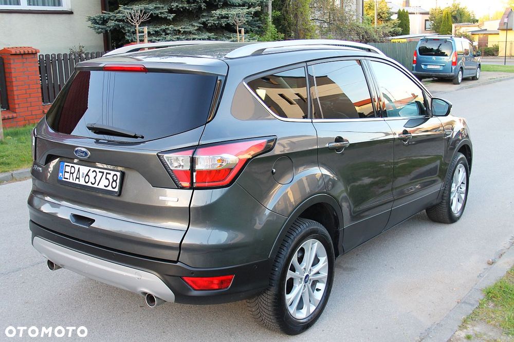 Ford Kuga 1.5 EcoBoost 2x4 Titanium - 8