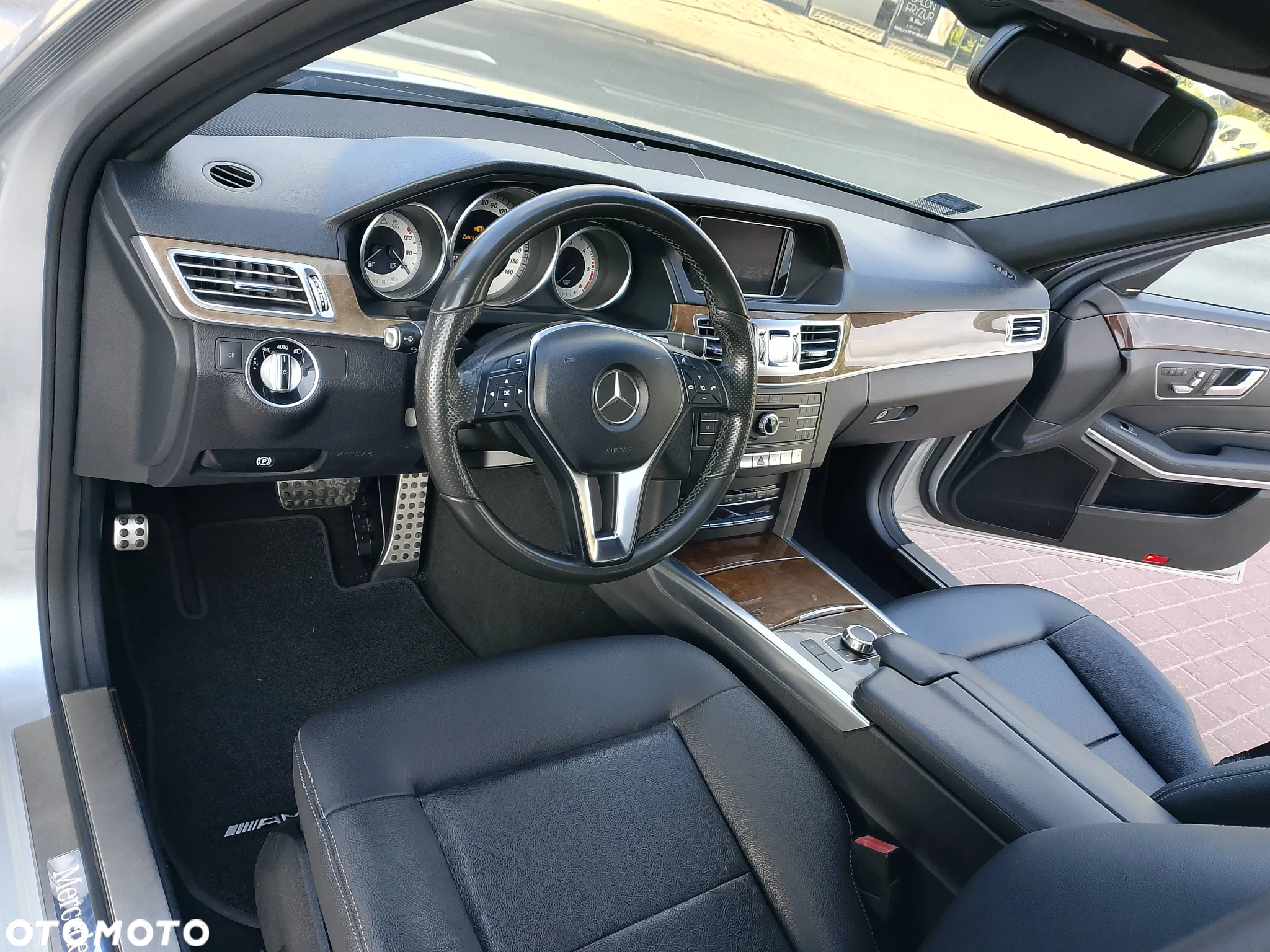 Mercedes-Benz Klasa E 250 BlueTEC 4-Matic Avantgarde - 15