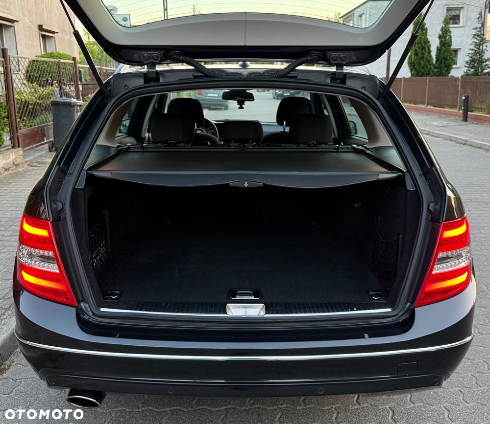 Mercedes-Benz Klasa C 200 (BlueEFFICIENCY) Elegance - 10