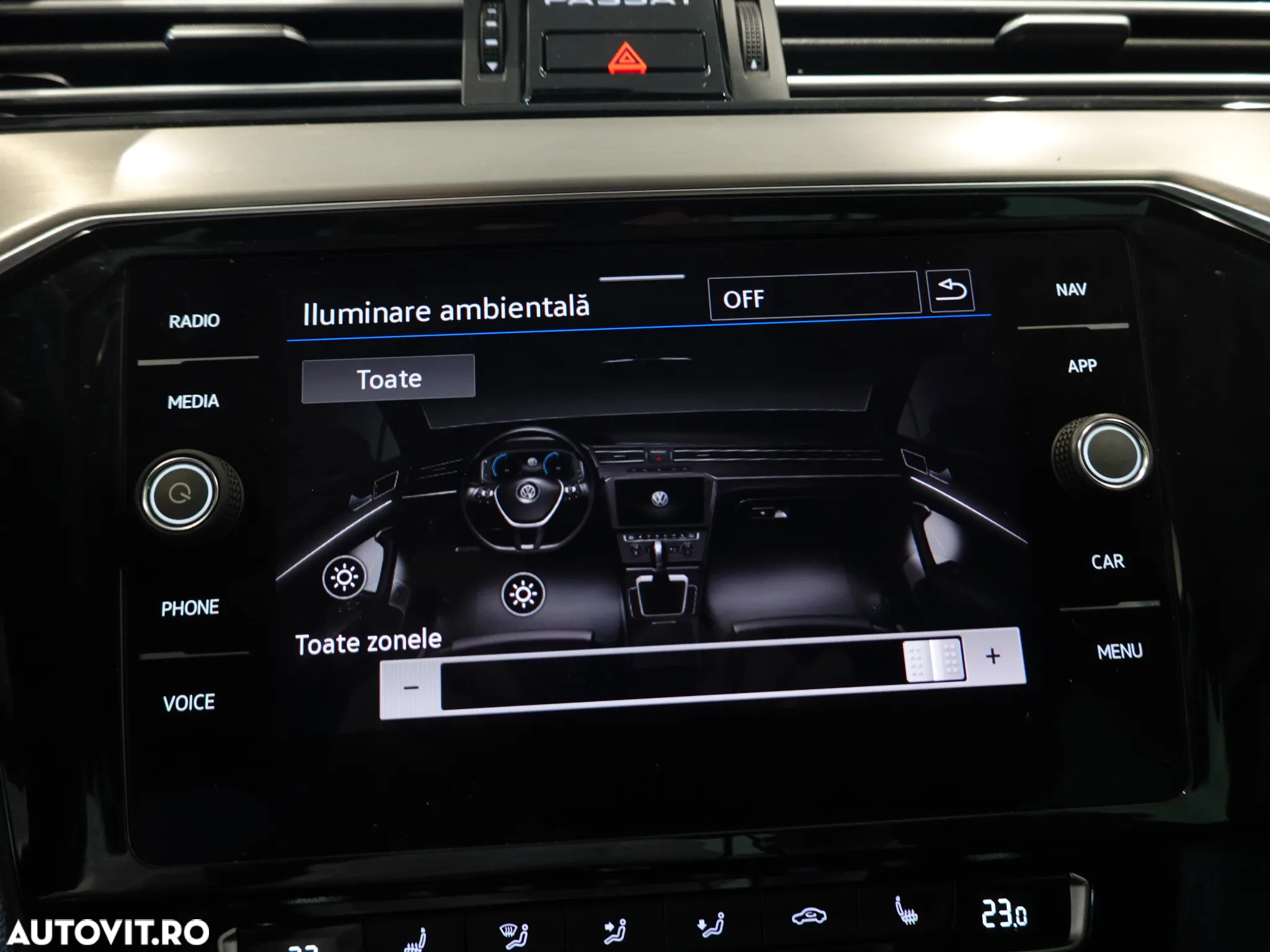 Volkswagen Passat Variant 2.0 TDI DSG Highline - 28