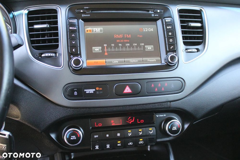 Kia Carens 1.7 CRDi 115 Dream Team Edition - 29