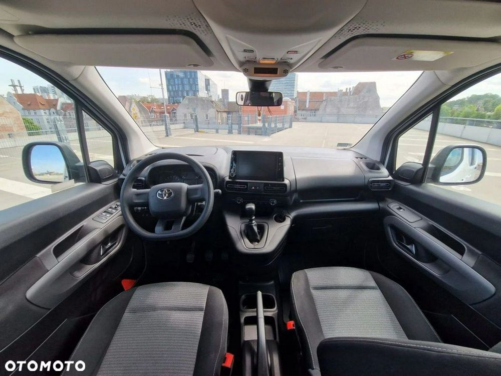 Toyota Proace City Verso Long 1.5 D-4D Business - 12