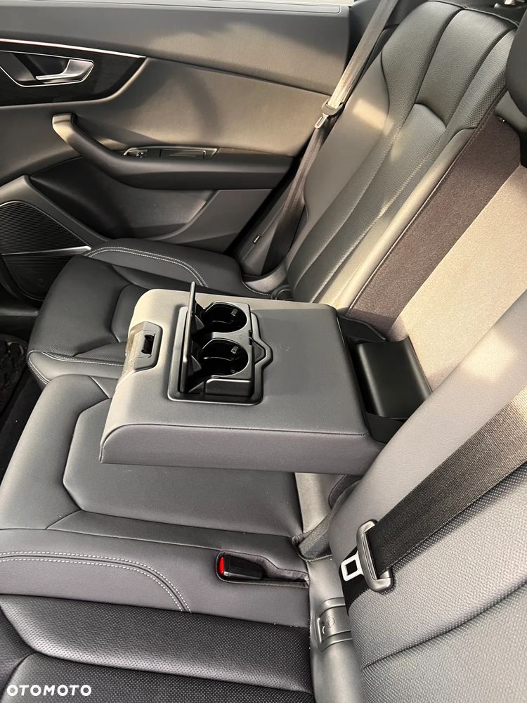 Audi Q8 SUV TFSI quattro 250 kW tiptronic - 27