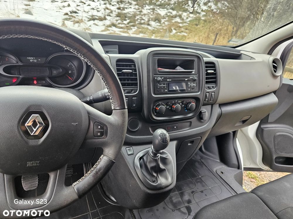 Renault Trafic 1.6 dCi - 11