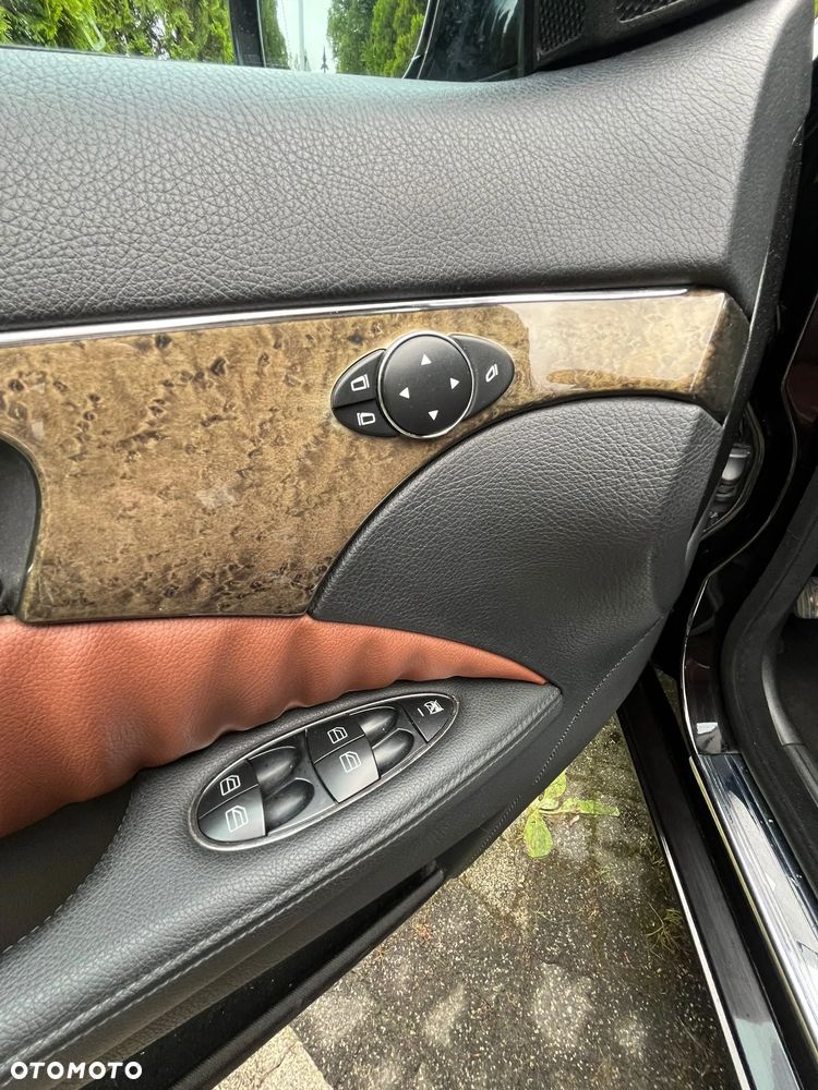 Mercedes-Benz Klasa E - 25