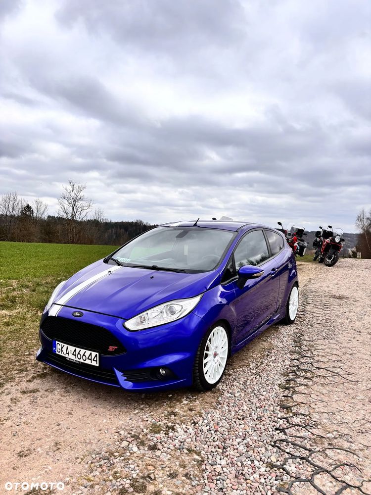 Ford Fiesta ST - 2
