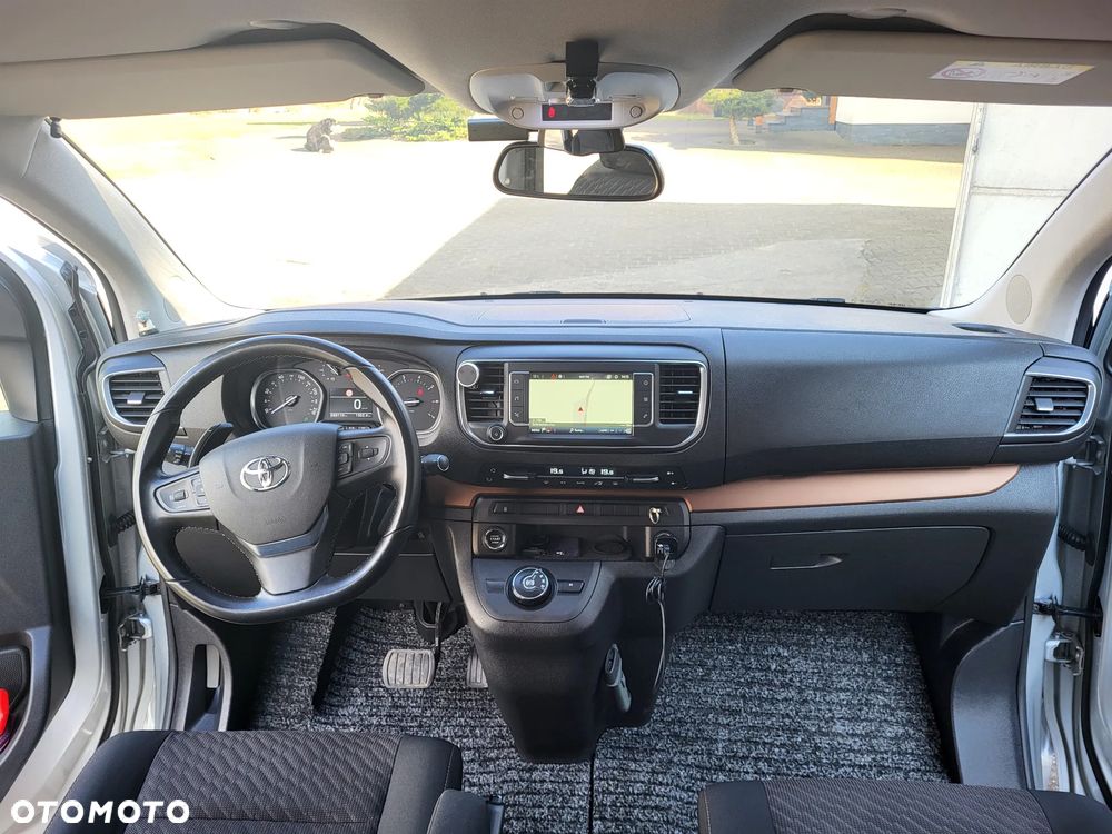 Toyota ProAce Kombi D-4D Medium 2,8t - 9