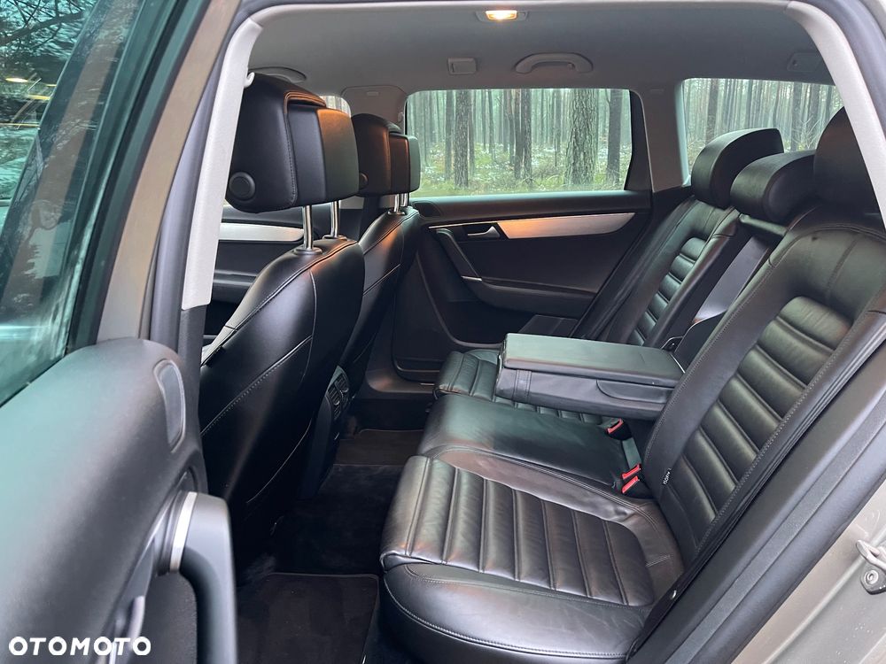 Volkswagen Passat 2.0 TDI DSG BlueMotion Technology Business Edition - 21