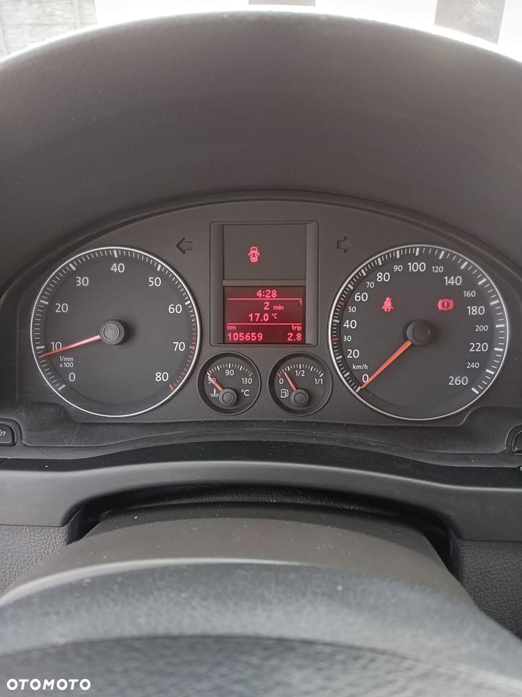 Volkswagen Golf Plus - 9